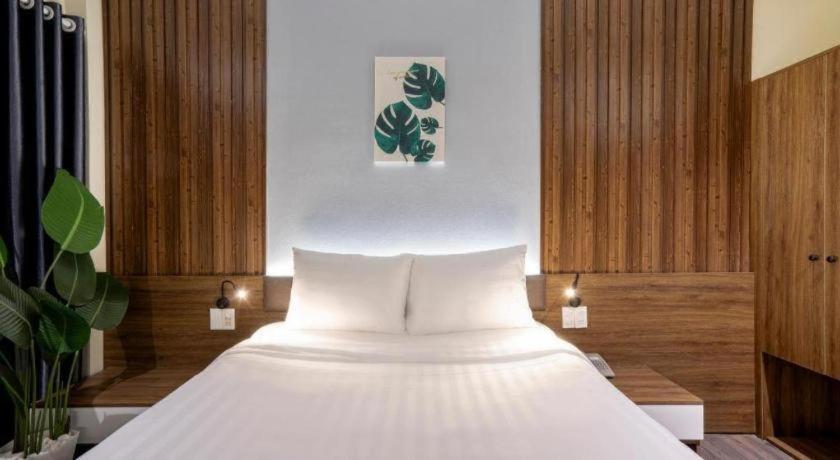 Hotel La Phan Huy Ich 3*
