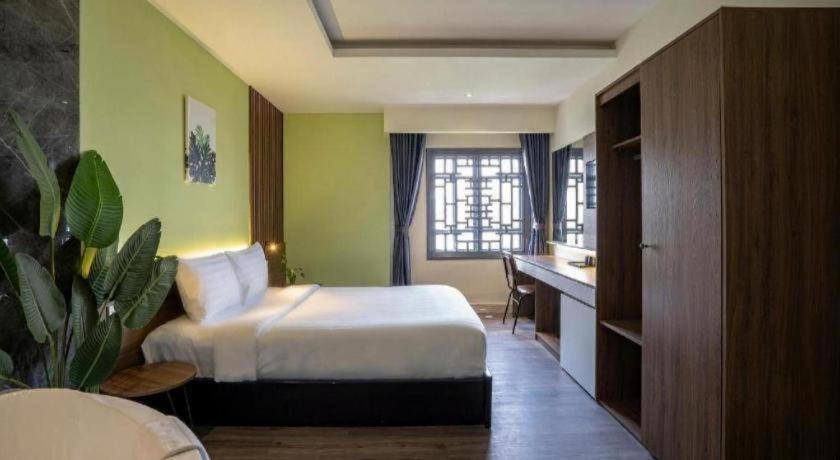 La Phan Huy Ich Hotel